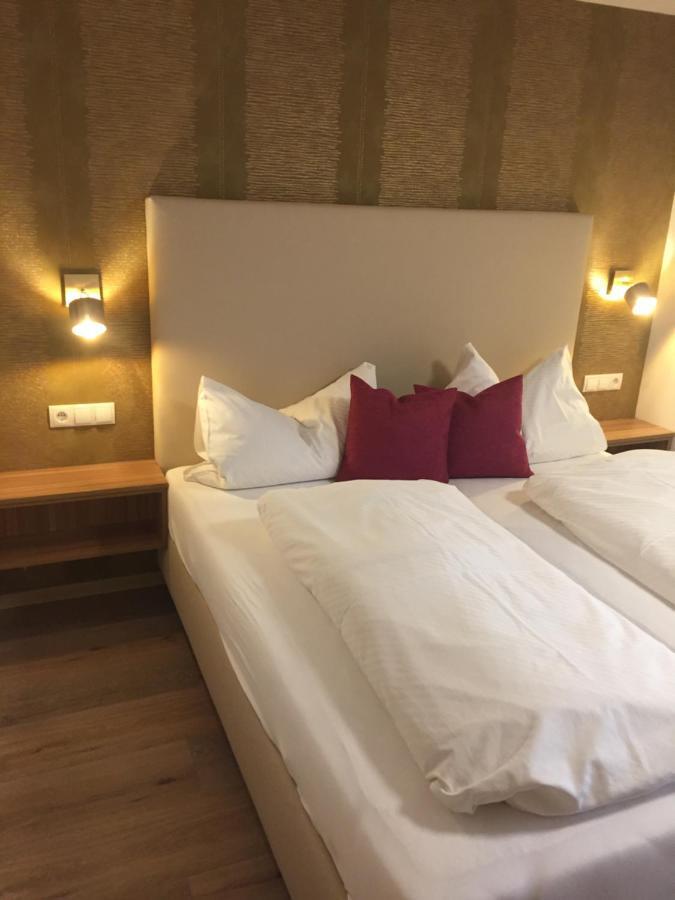 Gastehaus Winkler Hotel Karres Екстериор снимка